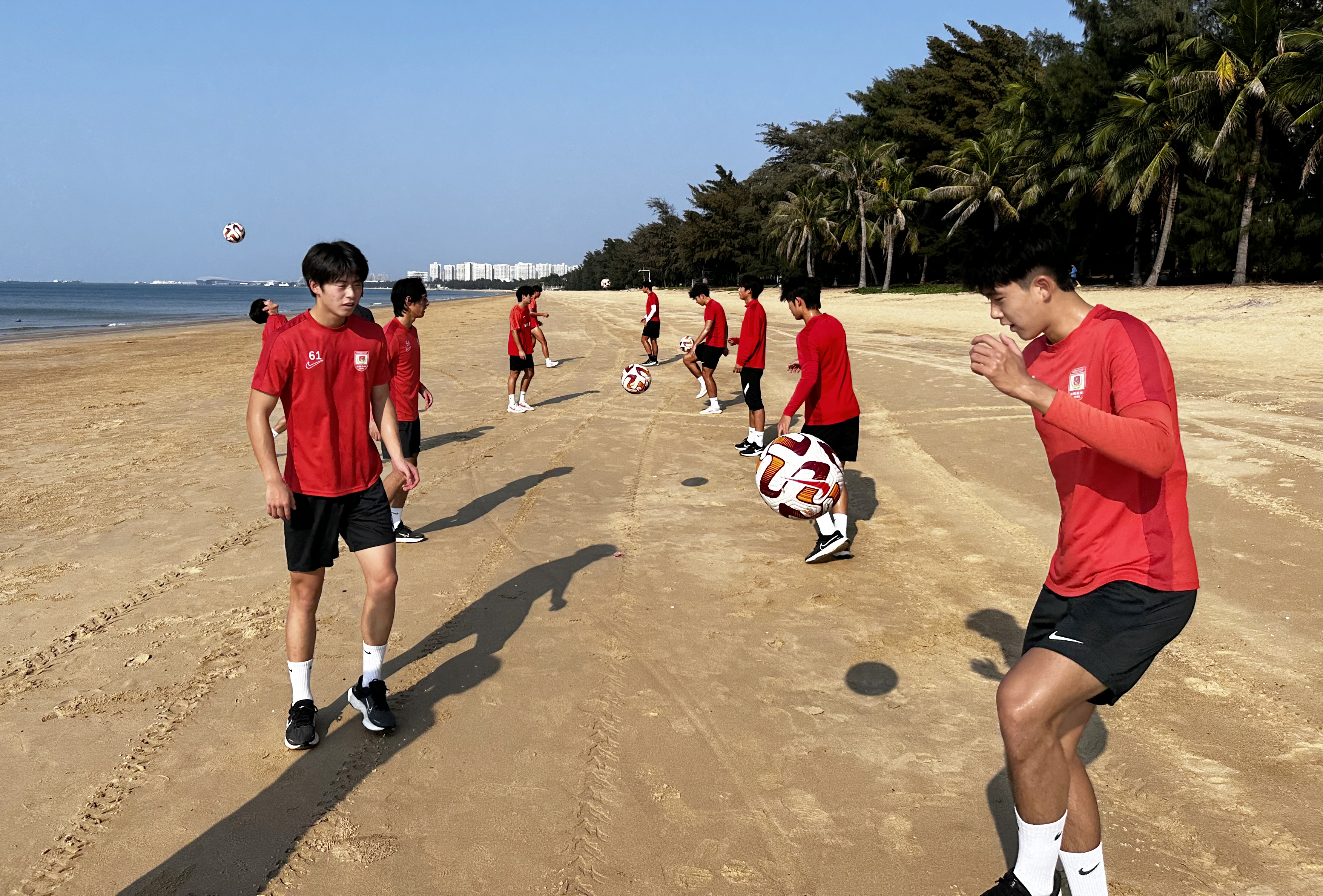 球队备战新赛季，战术演练再度加强的简单介绍