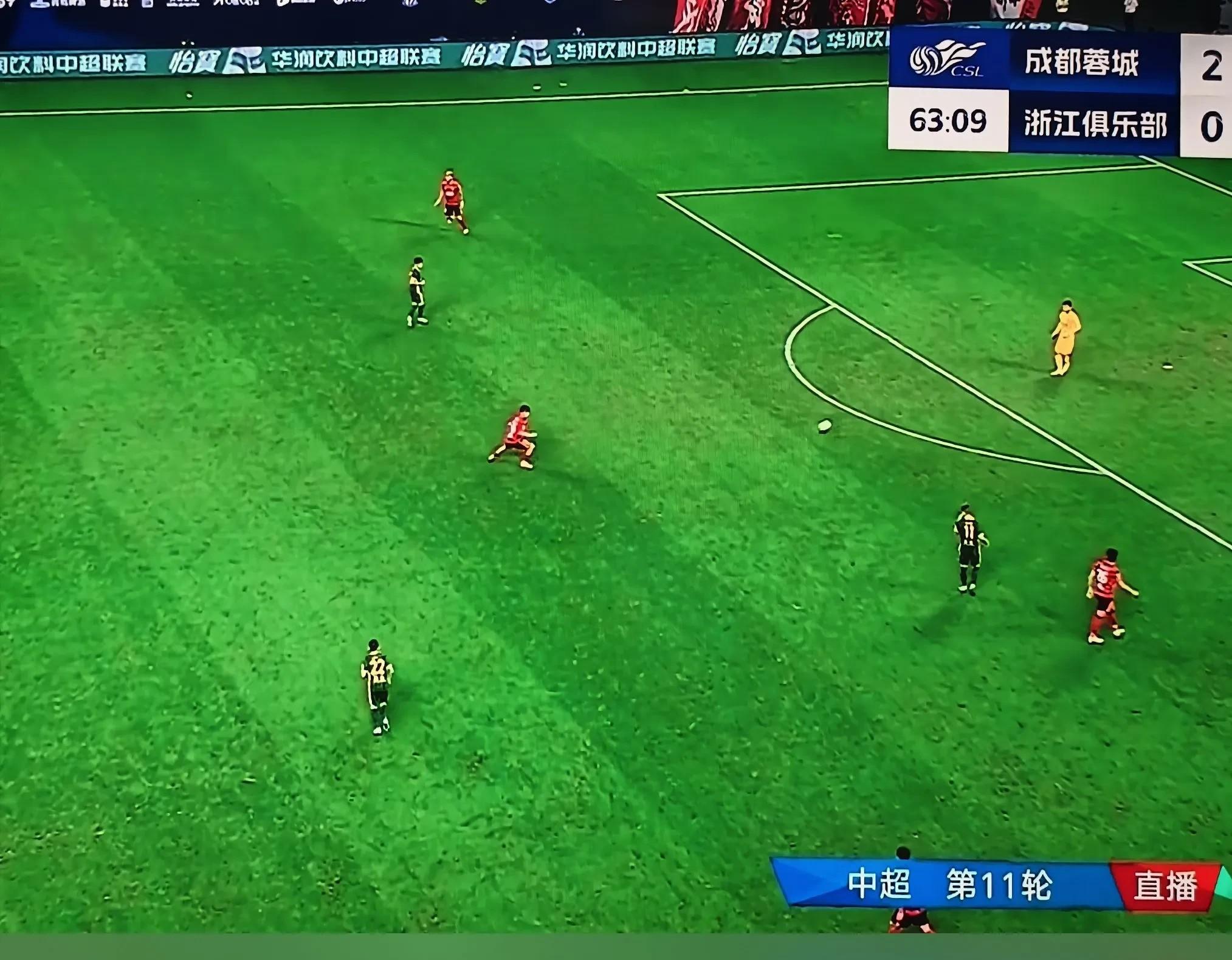 中后卫迎来挑战，球队或将调整防线的简单介绍
