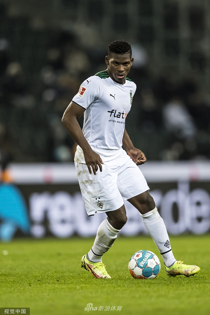 包含弗赖堡后防失守，连续多场比赛遭受惨败的词条