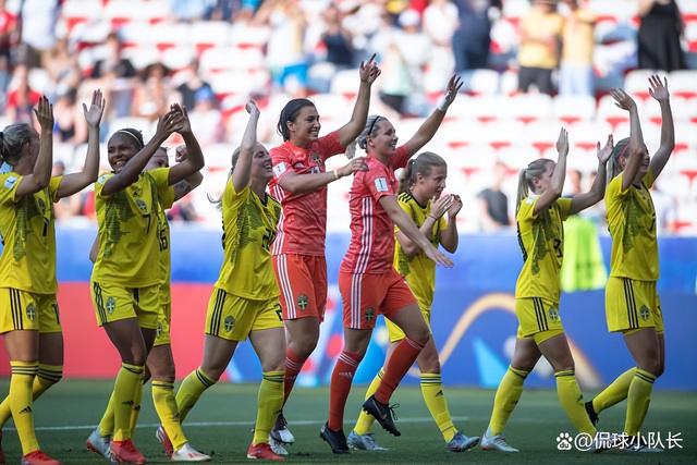 美女荷兰队长领衔阵容,期待女足世界杯赛场 美女荷兰队长领衔阵容,期待女足世界杯赛场