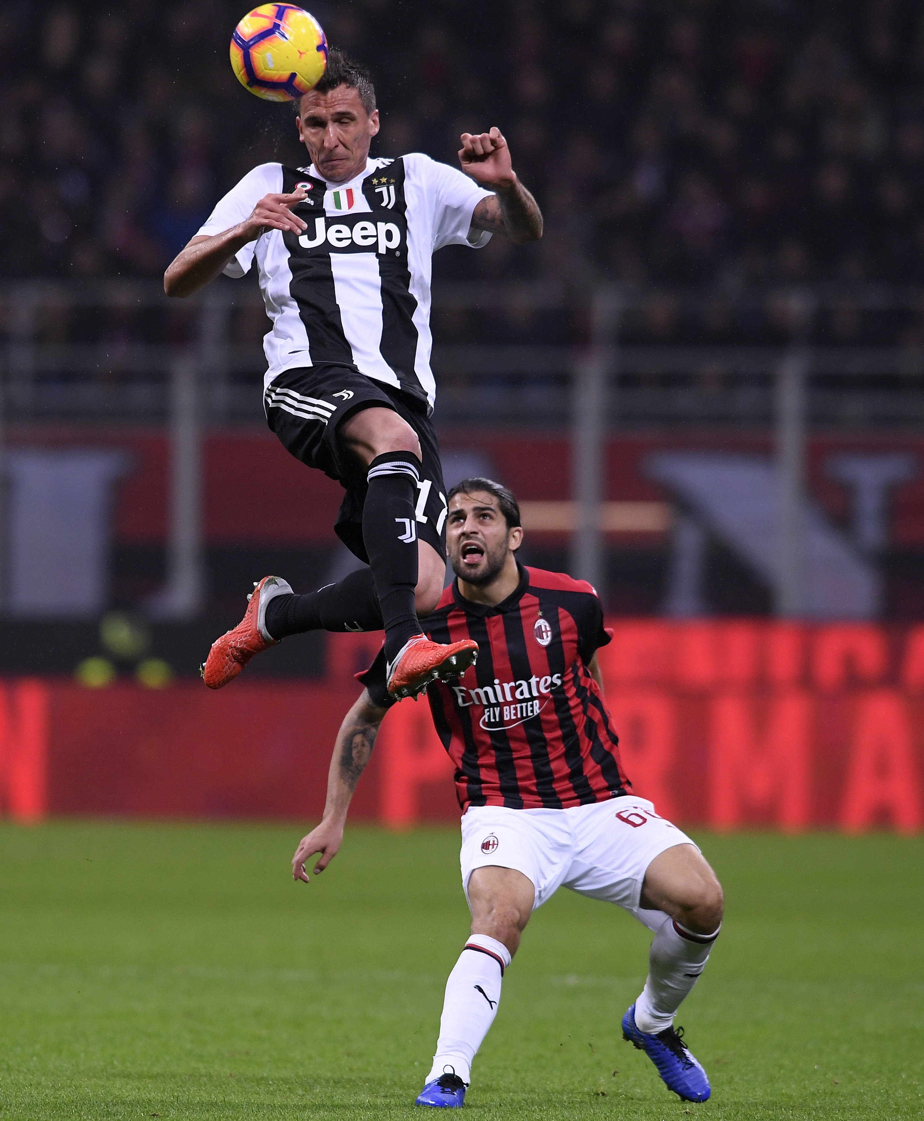 包含尤文图斯客场大胜，提前锁定下一轮席位的词条