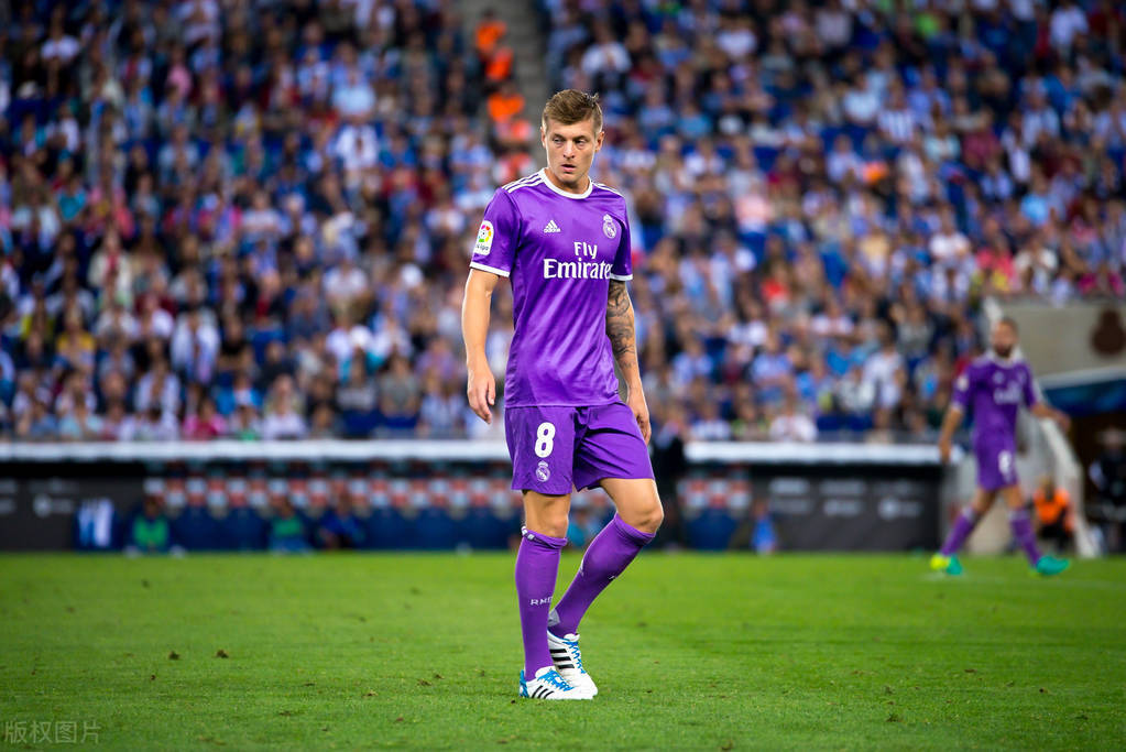 九游体育入口-包含里尔抢分成功，主场取得宝贵胜利的词条