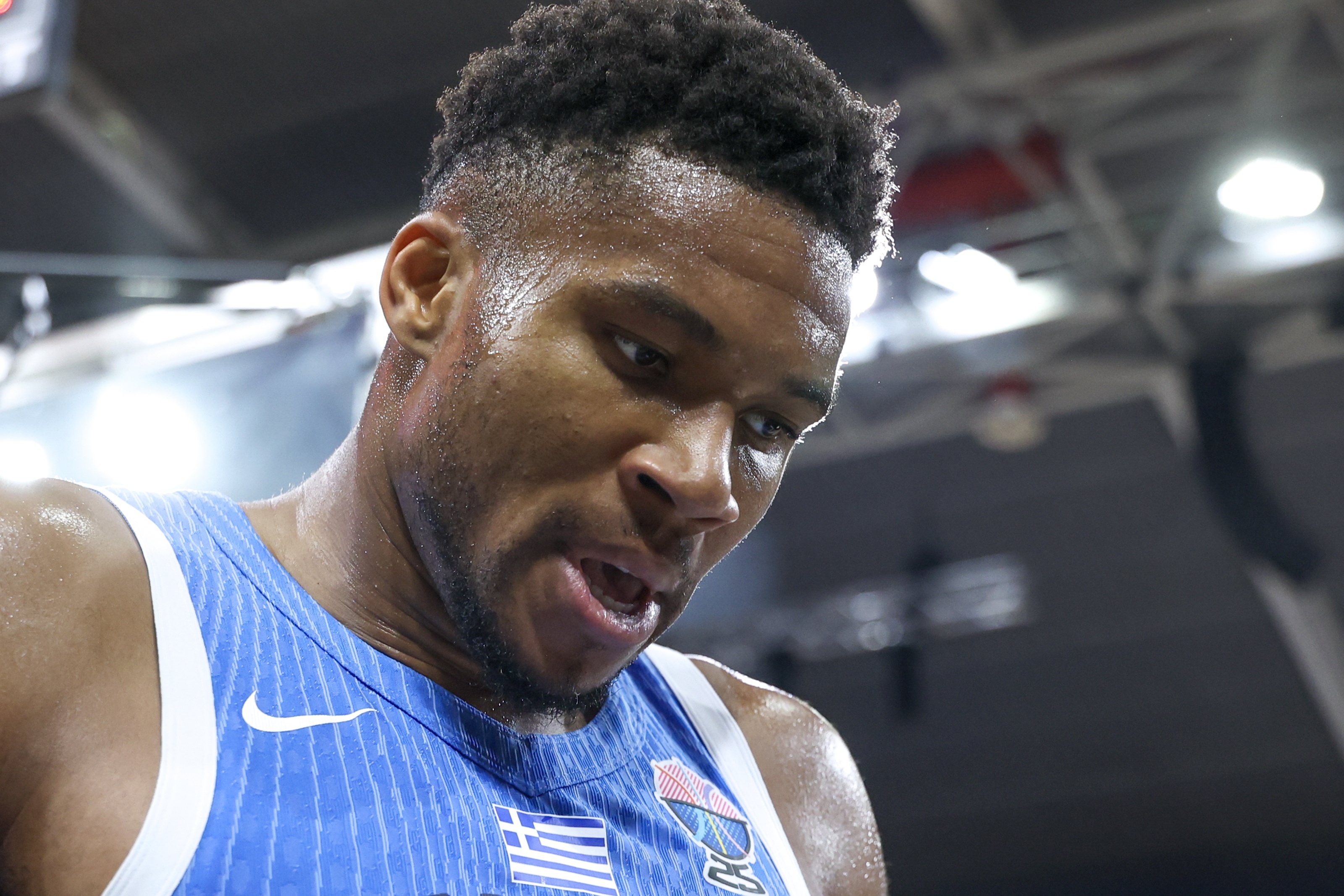 九游体育网页版入口-关于雄鹿遭遇痛苦失利，字母哥表现低迷的信息