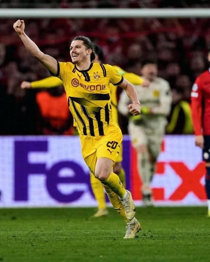 大黄蜂防线脆弱，多特蒙德主帅急需调整的简单介绍