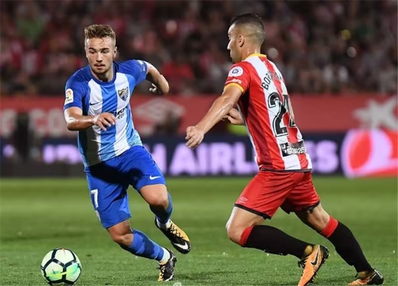 包含格拉纳达客场对阵皇家社会,实力对抗的词条 包含格拉纳达客场对阵皇家社会,实力对抗的词条