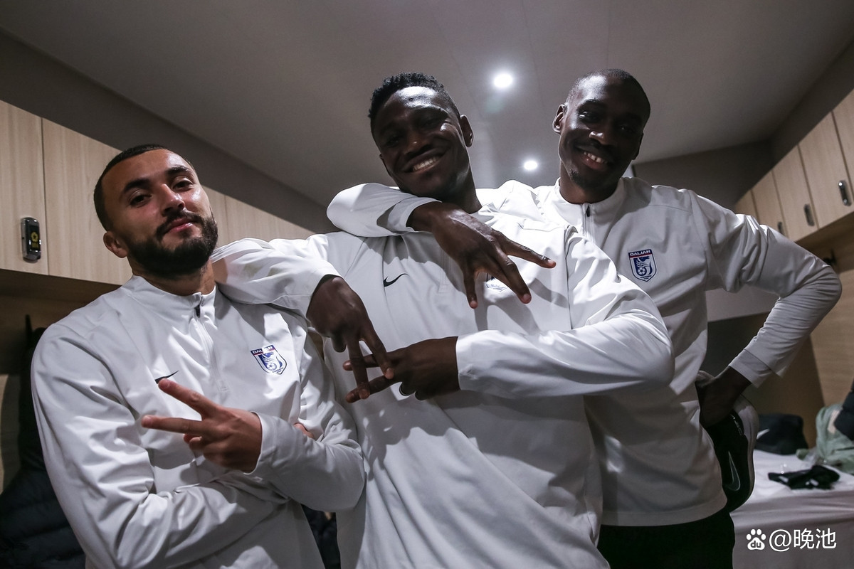 九游体育登录-包含球员战术默契紧密，团队配合出色的词条