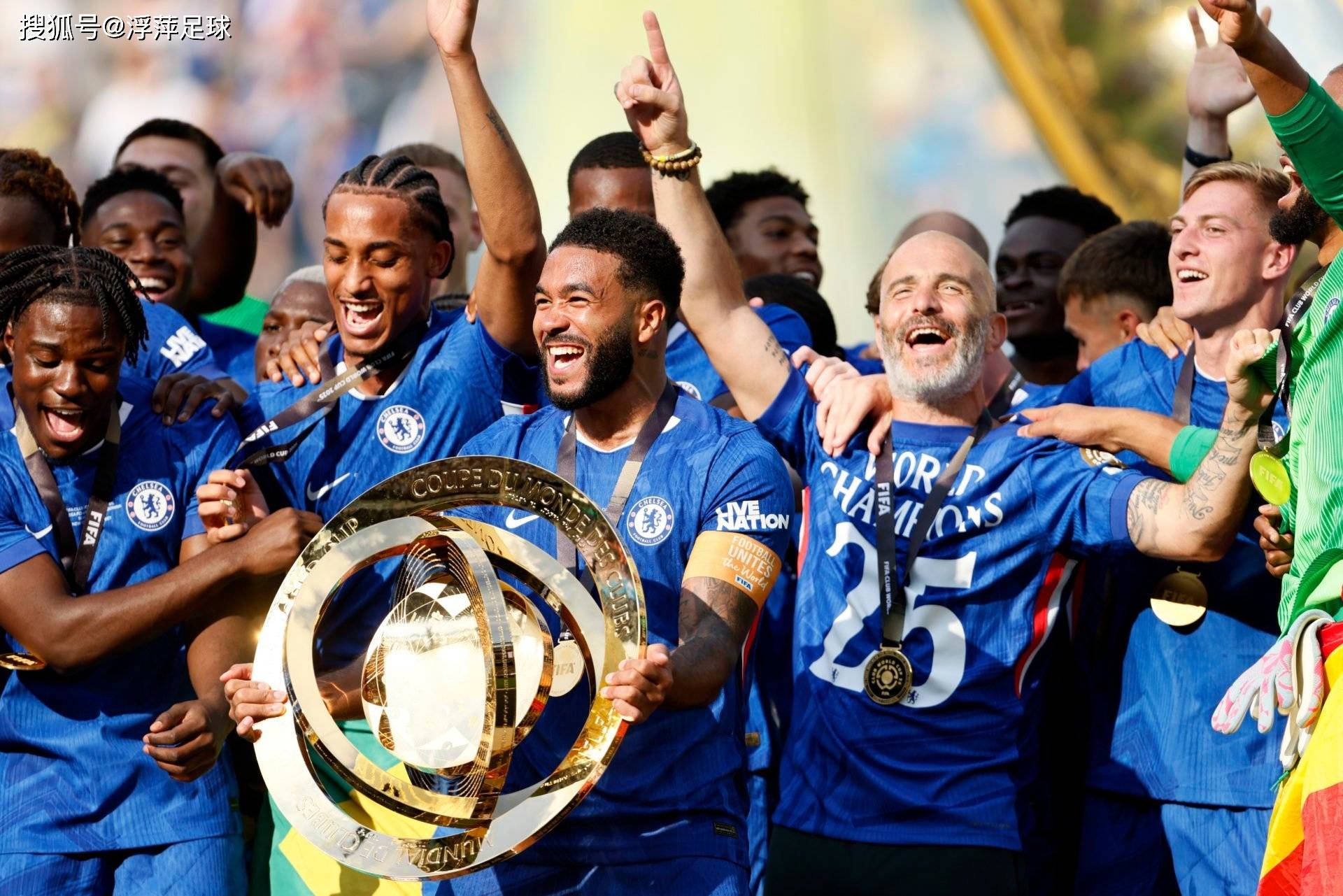 包含切尔西主教练传授年轻队员经验的词条