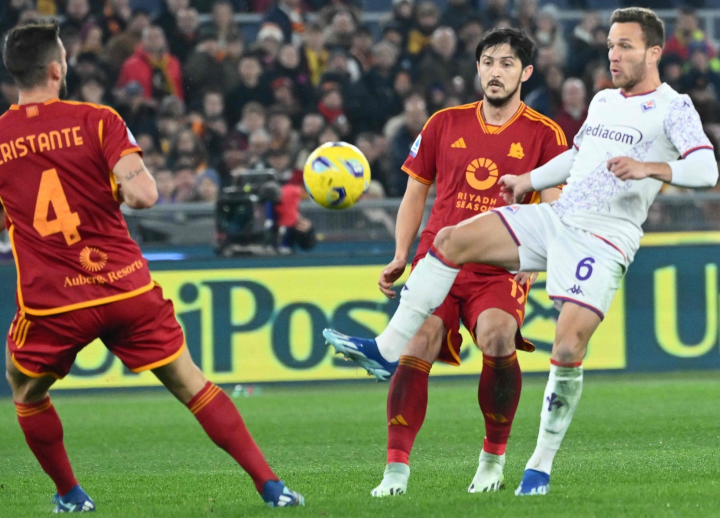 九游体育在线登录-波尔图客场逆转狼队实现胜利